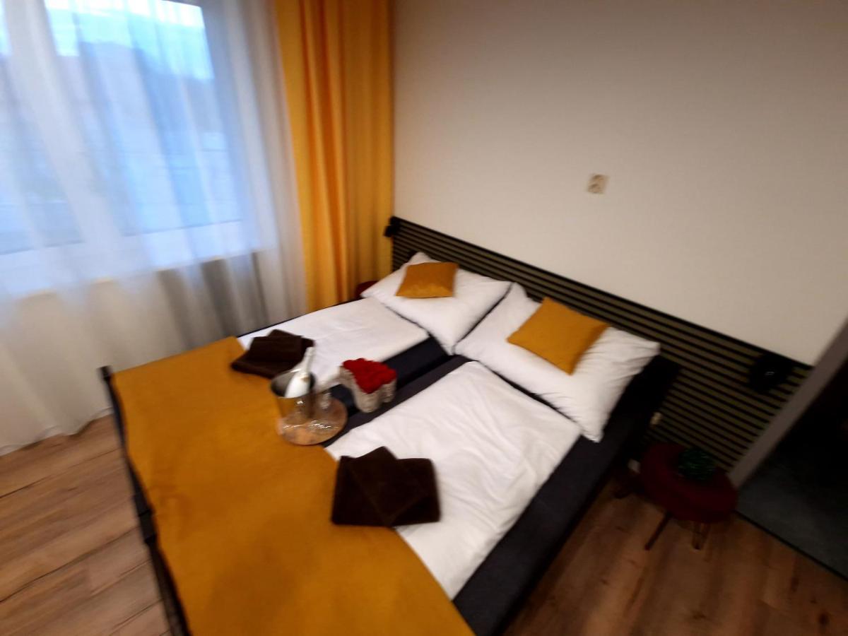 Bird House Hotel Presov Ngoại thất bức ảnh