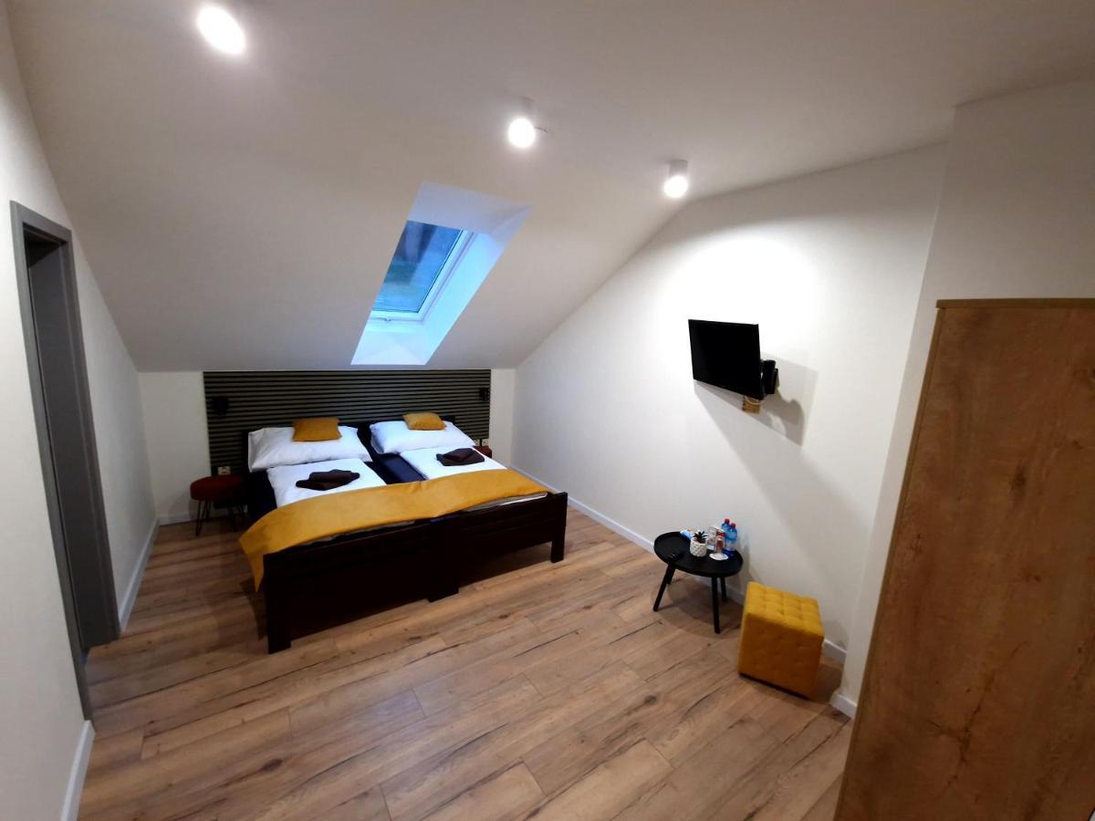 Bird House Hotel Presov Ngoại thất bức ảnh