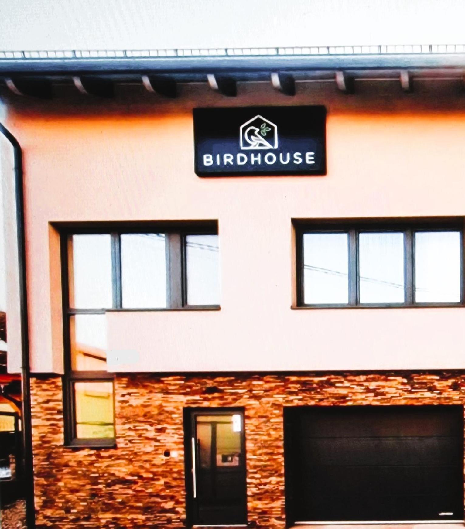 Bird House Hotel Presov Ngoại thất bức ảnh